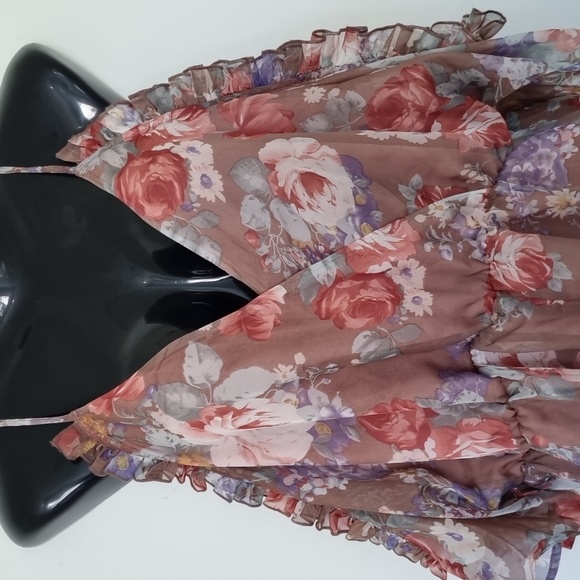 Bardot, floral playsuit, lined/sheer overlay, pockets, cold shoulder, size 12 - Picture 3 of 12